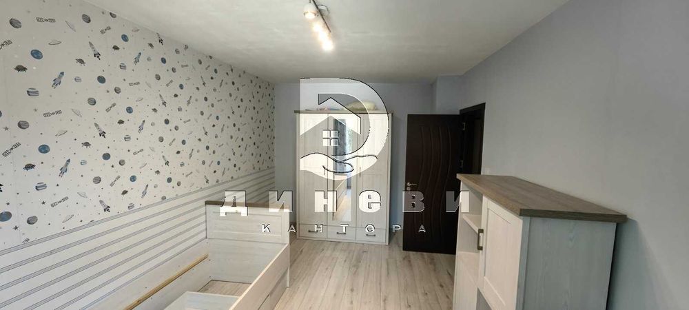 Продава се Четиристаен апартамент в Стара Загора, Опълченски - 89 кв.м за 1551 €/кв.м - Снимка #8