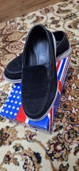 Продаются  десткие макасины