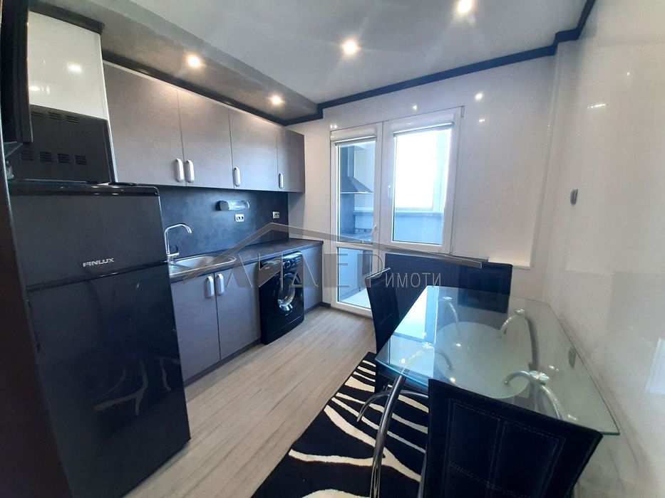 Дава се под наем Двустаен апартамент в Пловдив, Кършияка - 46 кв.м за 357 € - Снимка #1