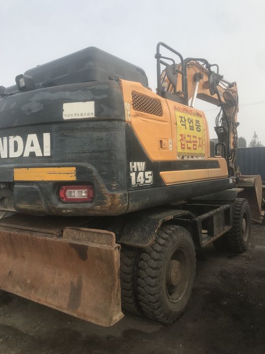 Ekskavator Hyundai HW145 Yili2018