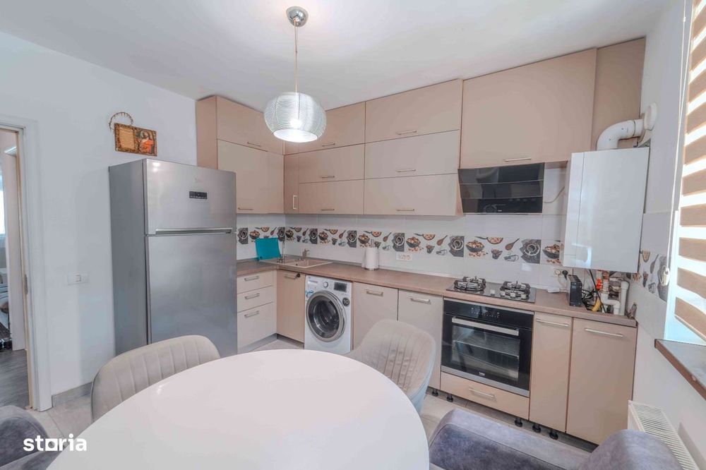 Casă 4 camere, curte, Palazu Mare, 259.999 EUR