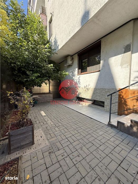 Apartament 2 Camere si 2 Bai | Zona Eden | Curte interioara | 2 Locuri