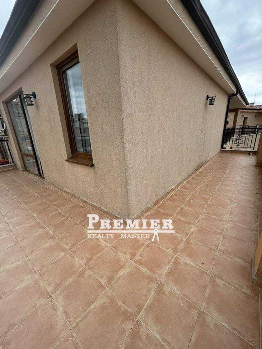 Продава се Двустаен апартамент в к.к. Слънчев бряг - 77 кв.м за 1096 €/кв.м - Снимка #9