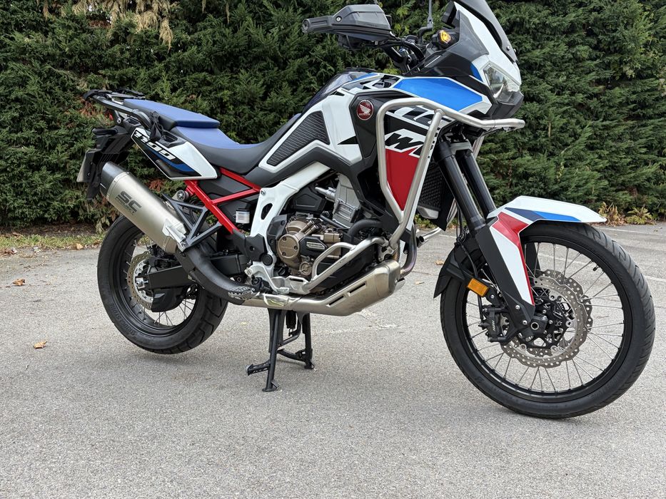 Honda crf 1100  africa twin