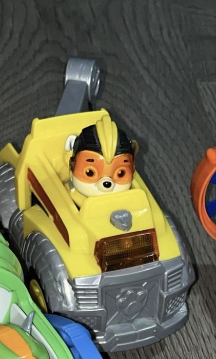 Пес патрул кучета с коли Рабъл  и Тракър Paw Patrol