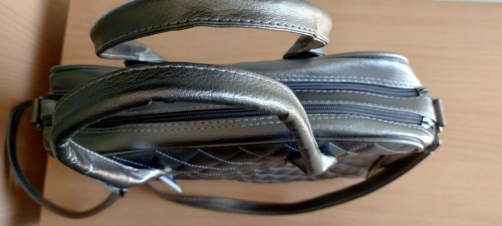 Дамска чанта старо сребро