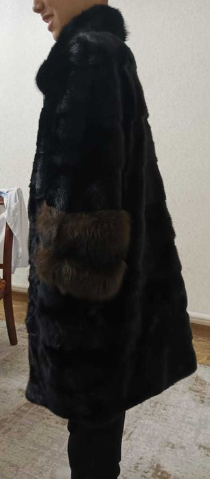 Продам норковую шубу
