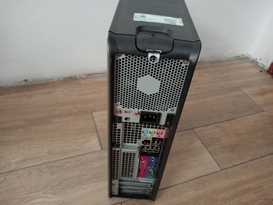 Vând unitate DELL