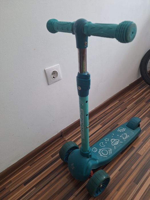 Trotineta copii reglabila 3-6 ani