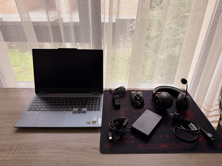 Laptop gaming Lenovo LOQ 15ARP9 – Ryzen 7 / RTX 4050 / 24GB RAM – Stare impecabila, Factura, Garantie