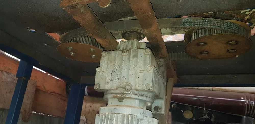 Masina roluit tevi, hidraulica, trifazica, 0,75 kw, 12 T forta