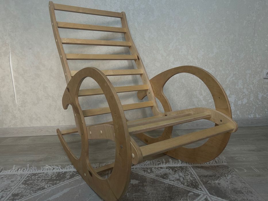 Продается кресло-качалка ,состояние отличное