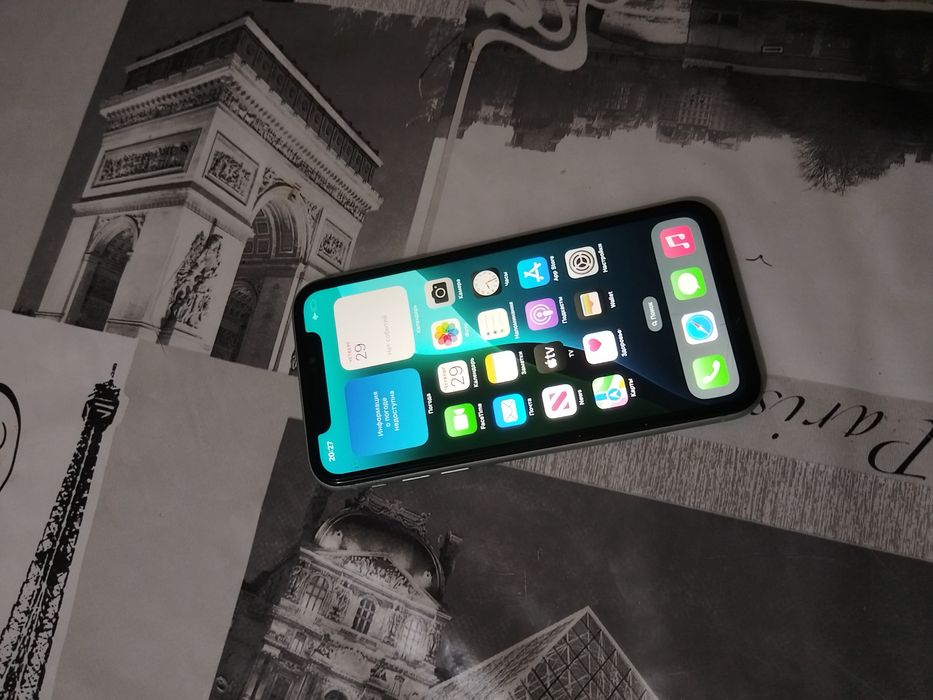 IPhone 11 в отличном состоянии