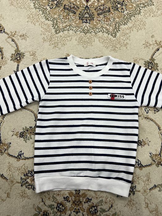 Продам одежду для малчика на 2,3 года