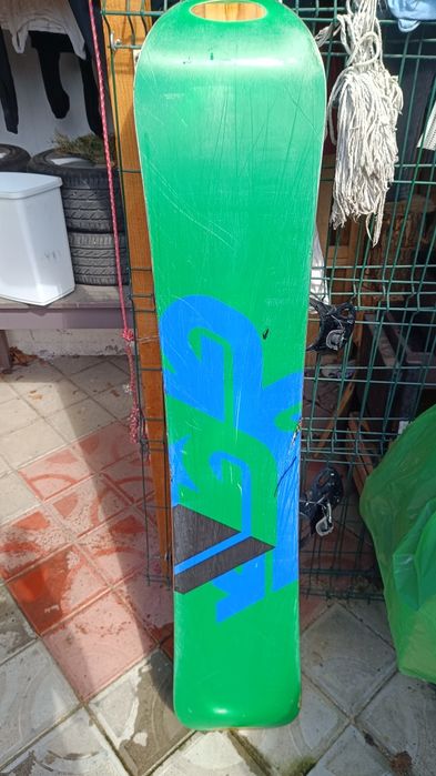Placa snowboard Burton flying V 62 cu legături fastec