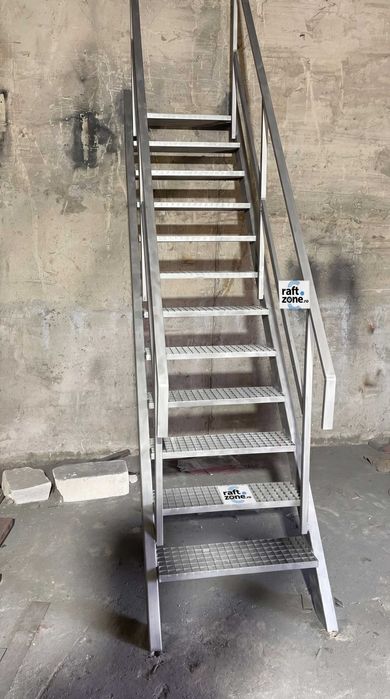 trepte scari metalice galvanizate
