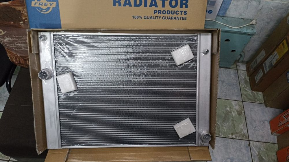 Радиатор BMW X5 E70 E90 E60 F10 F30