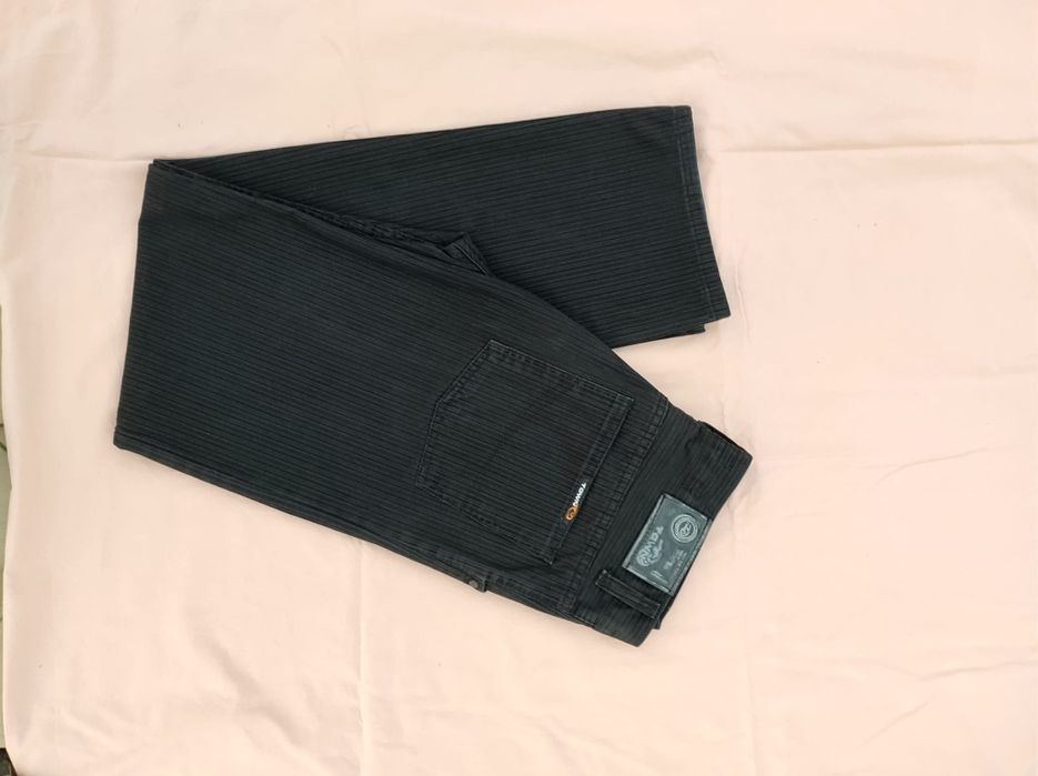 Pantaloni bărbați bumbac raiați negri