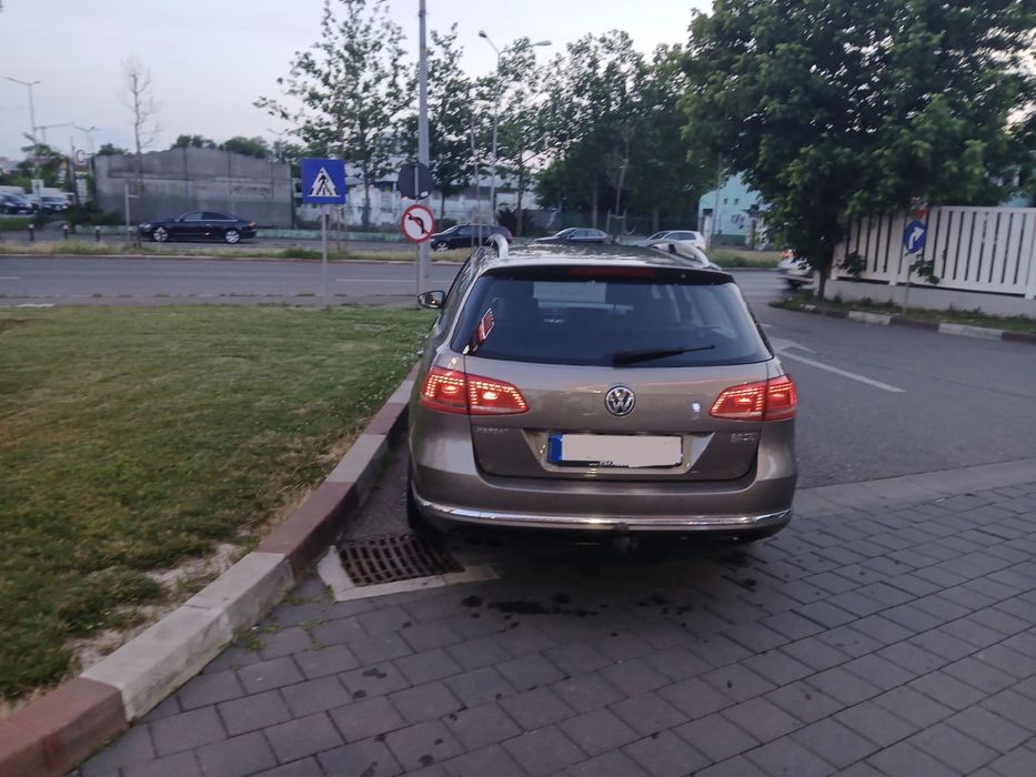 VOLKSWAGEN Passat 2012 — imagine 4