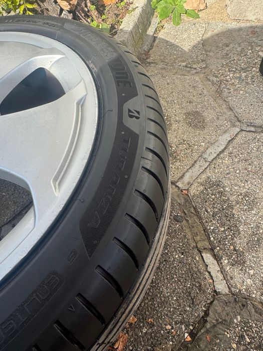 Bridgestone 225/45/17 (ДОТ5023) Летни Гуми