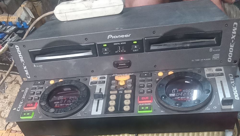 DJ CD двойной плеер