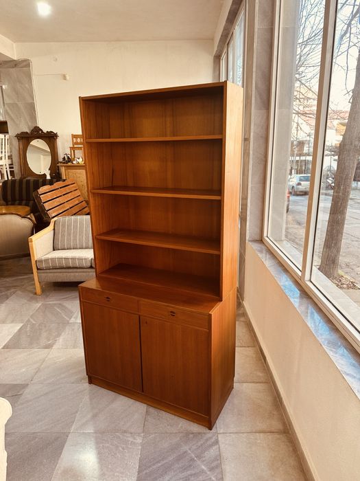Датски винтидж шкаф / етажерка – Mid-Century Modern (1960–70 г.)