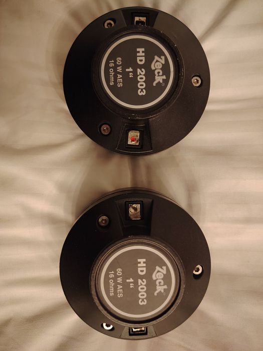 Vând 2 filtre cu drivere înalte  originale ZECK ASP 1502