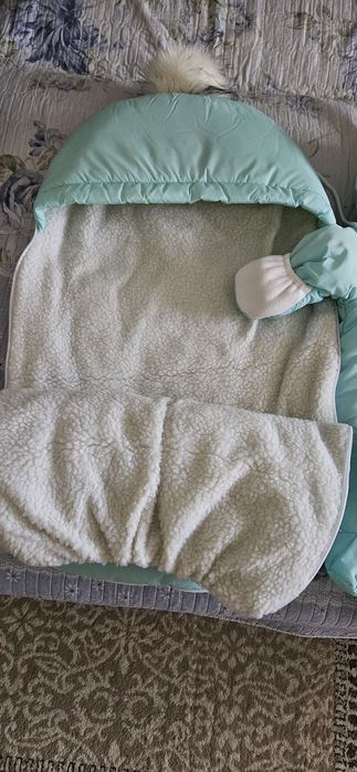 Комбинезон и конверт для новорожденных