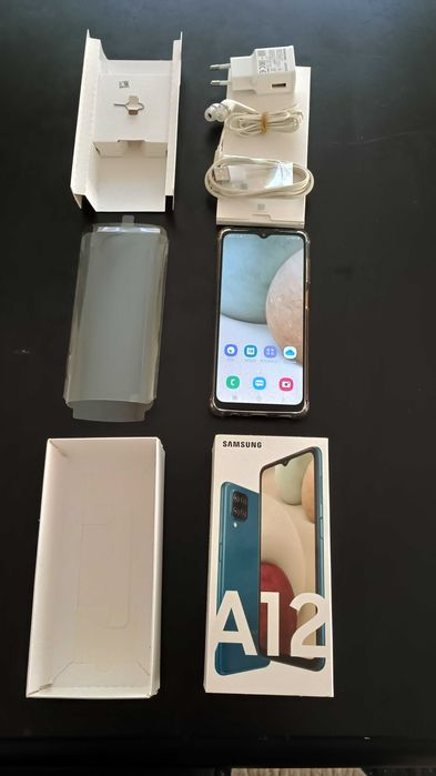 Vând telefon Samsung Galaxy A12, 64GB, 4GB, Dual SIM, stare f. bună