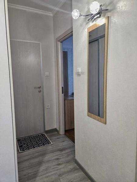 Дава се под наем Двустаен апартамент в Бургас, Славейков - 52 кв.м за 408 € - Снимка #8