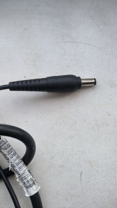 Зарядка для ноутбука