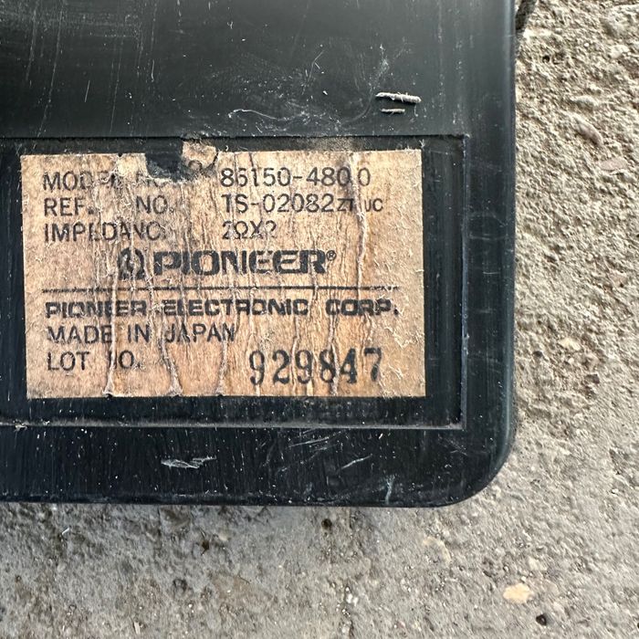 Штатный сабвуфер Lexus rx300