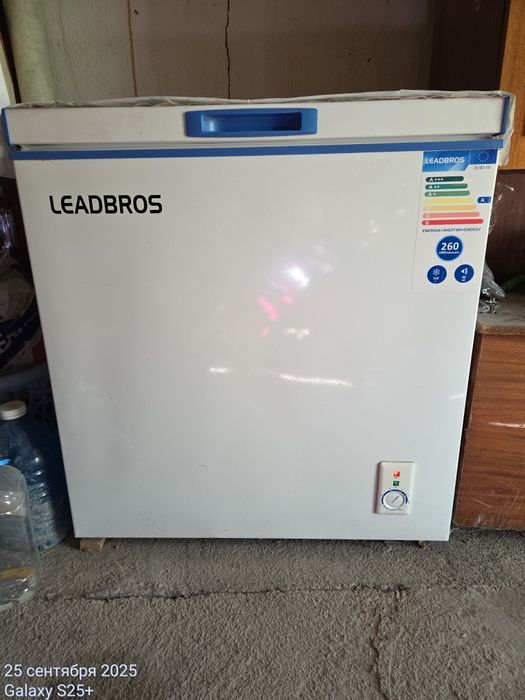 Морозильник в отличном состоянии