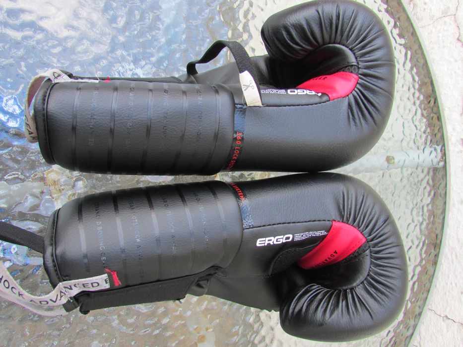 Боксови ръкавици Outshock BG500 Ergo 2.0