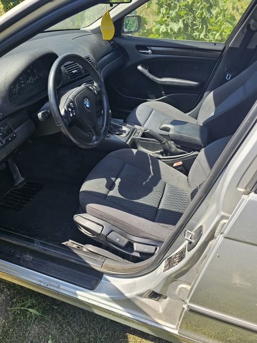 Dezmembrez BMW 320d 136cp
