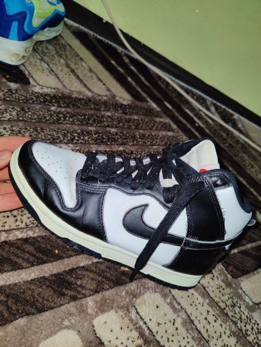 Adidași Nike mărime 37,5