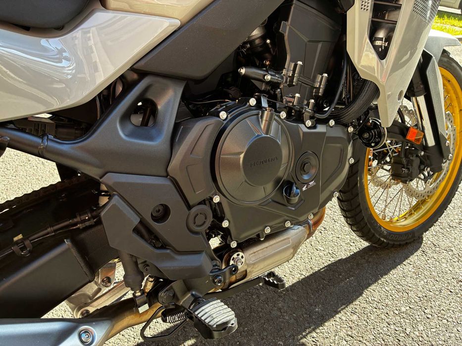 Vand Honda Transalp XL750, 2025, 2543km, 53000 RON
