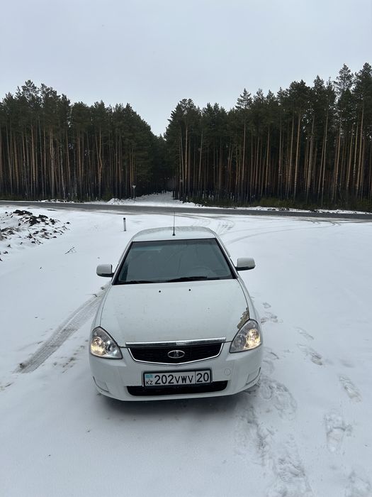 Продам машину приору