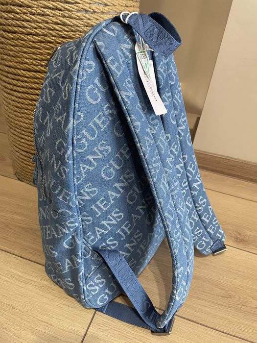 Guess раници Промо цена