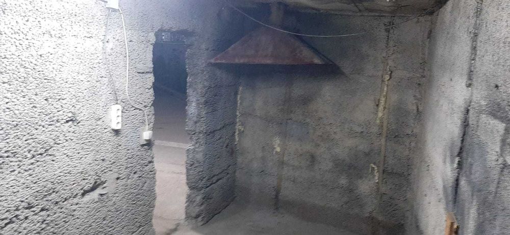Приму в хранение шины, диски, колеса