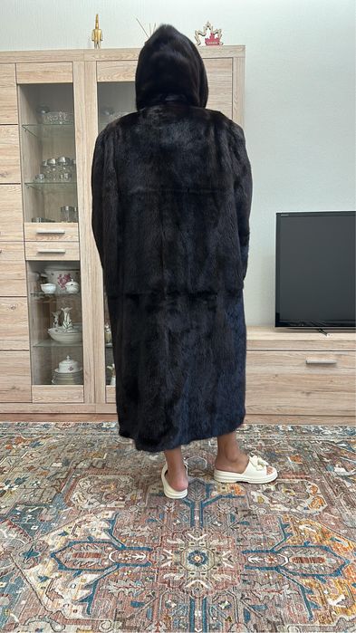 Продается 60 размер норковая шуба