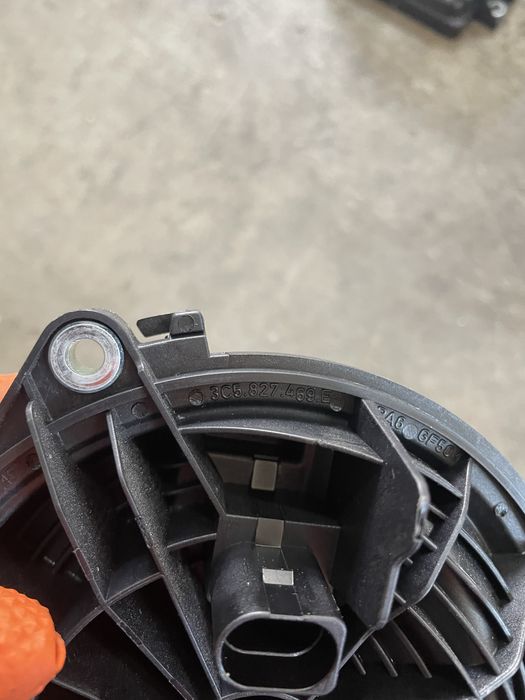 Emblema portbagaj VW passat CC golf 5 6 3c8 827 469 E