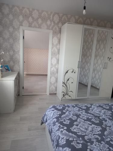 Продам 2-х этажный дом