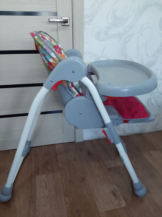 Детский стулчик для кармления