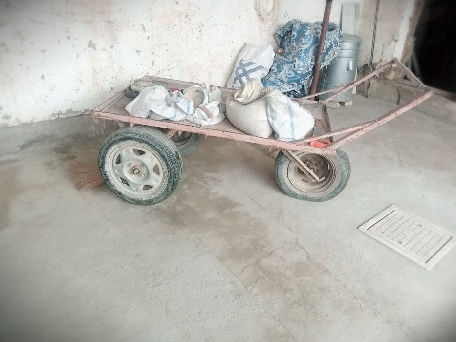 Tachka sotiladi tezda arzon narxini klishamiz