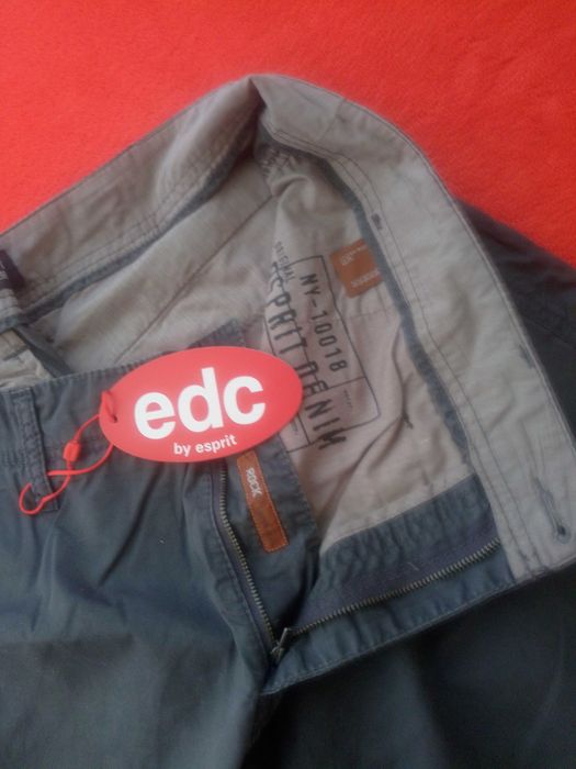 Нови бермуди ESPRIT  N:36