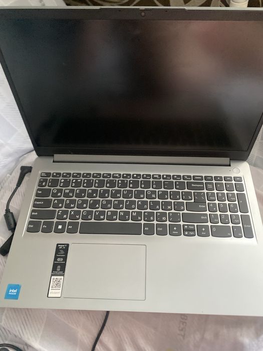 Ноутбук леново,ideapad 1i