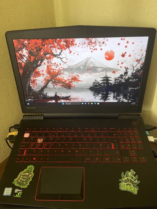 Laptop lenovo legion y520