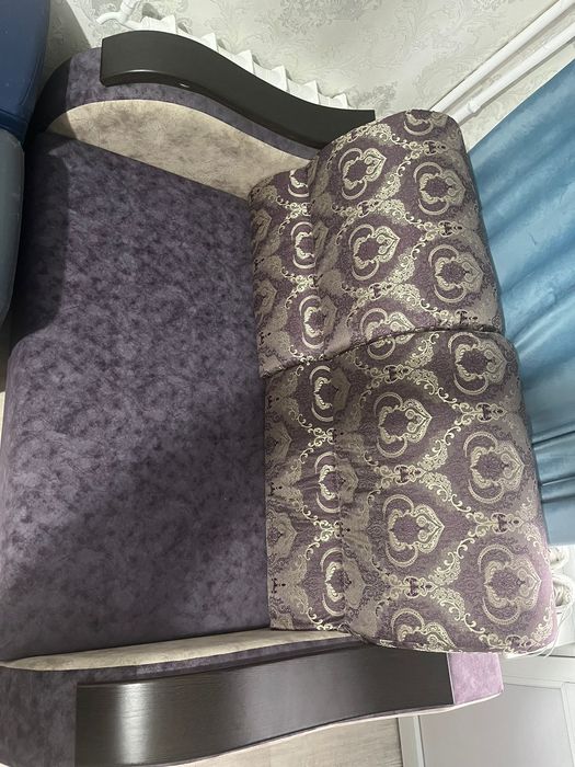 Продам диван, кресло почти новый