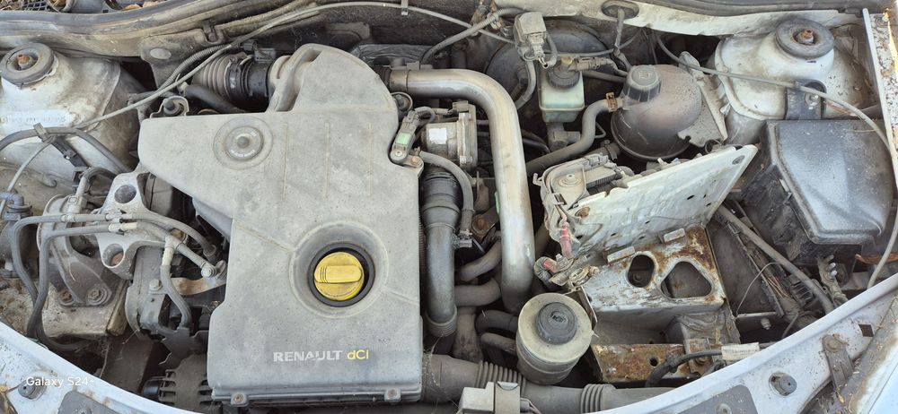 Dezmembram Dacia Sandero 1.5 dci 2011